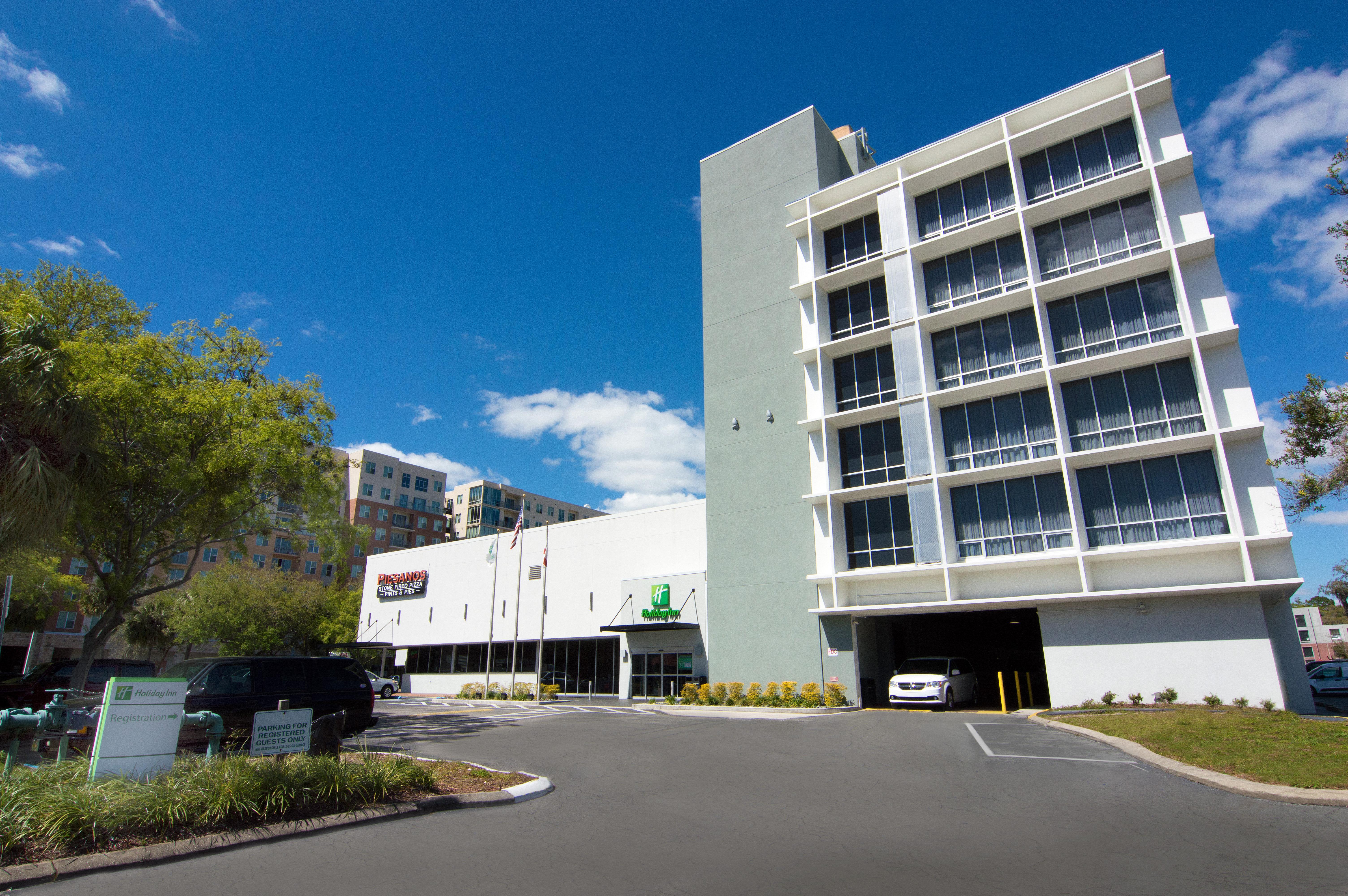 Holiday Inn Gainesville-University Center By Ihg Exterior photo