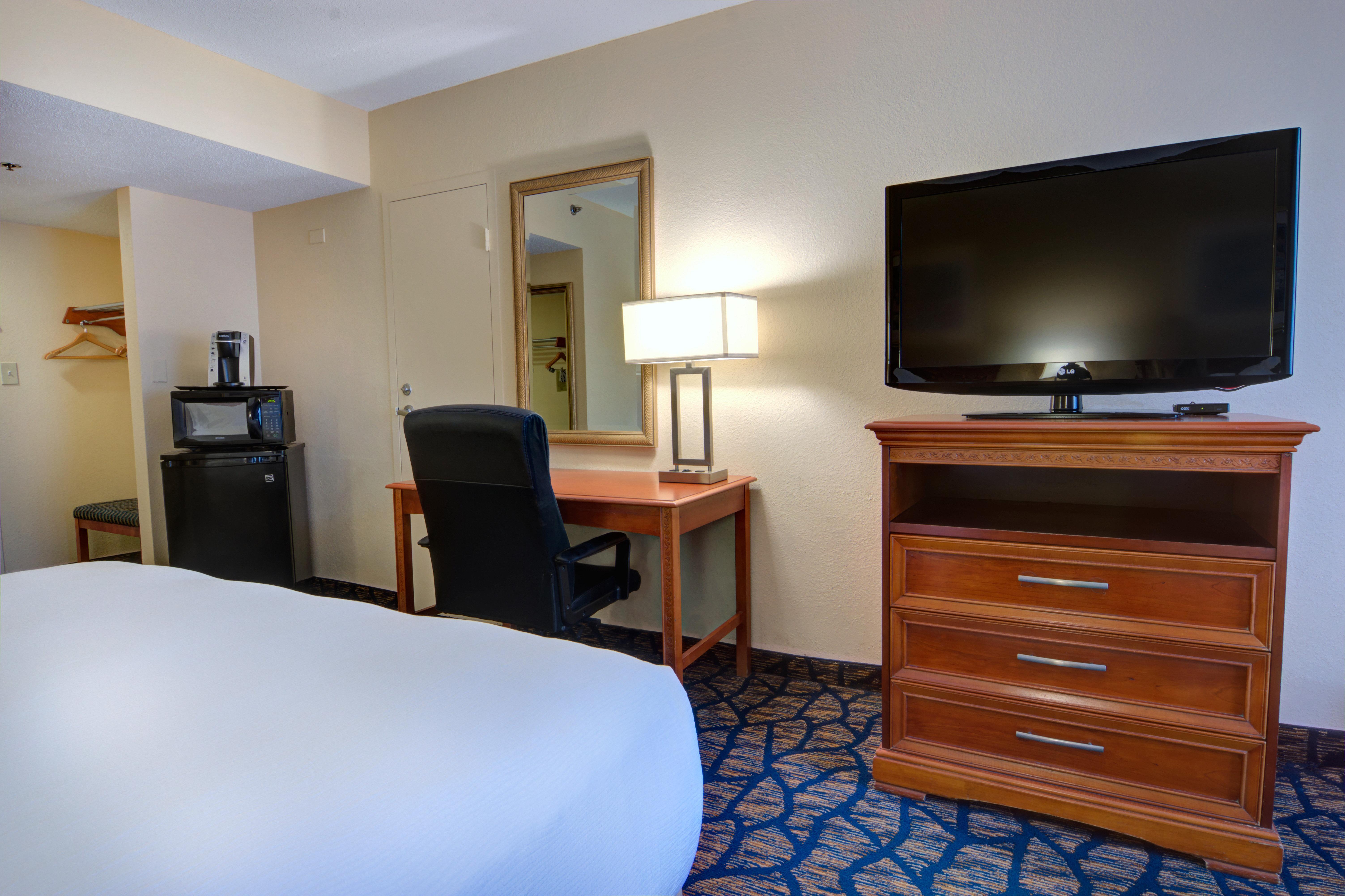 Holiday Inn Gainesville-University Center By Ihg Exterior photo