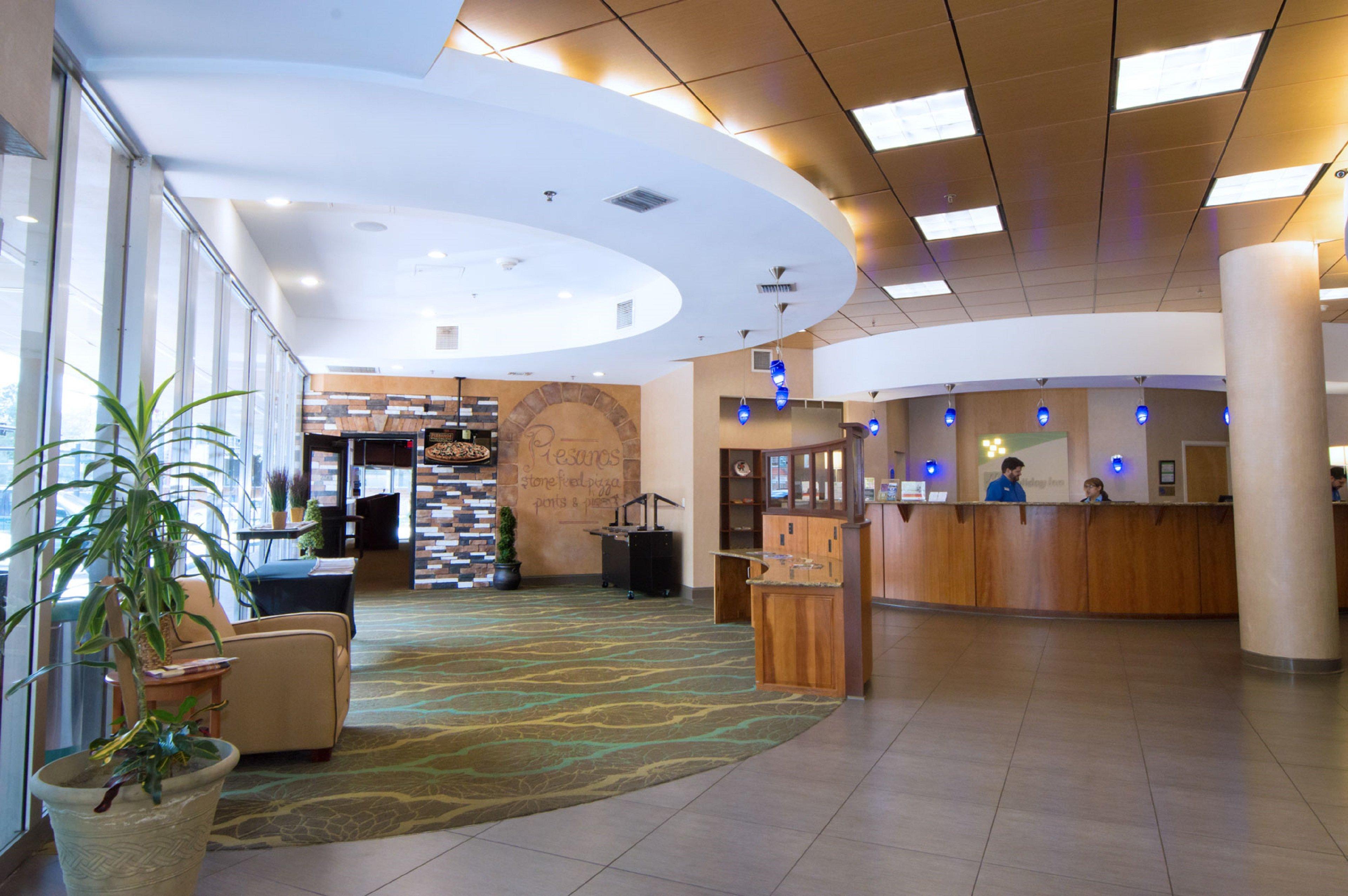 Holiday Inn Gainesville-University Center By Ihg Exterior photo