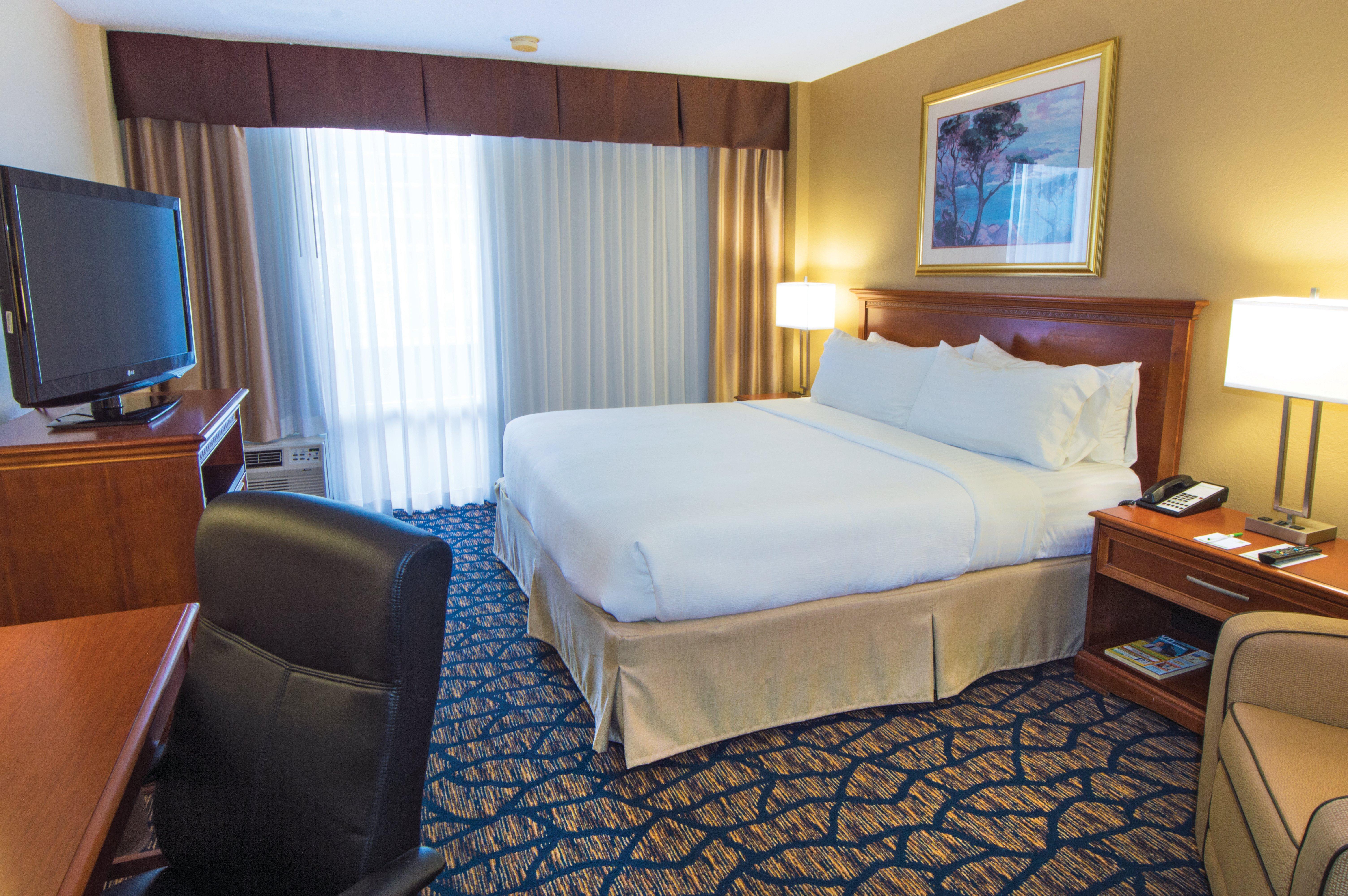 Holiday Inn Gainesville-University Center By Ihg Exterior photo