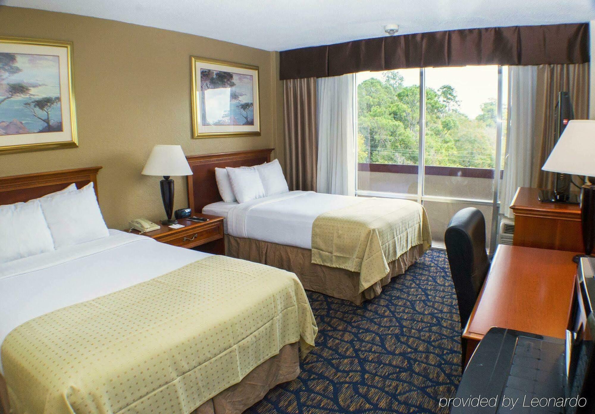 Holiday Inn Gainesville-University Center By Ihg Exterior photo