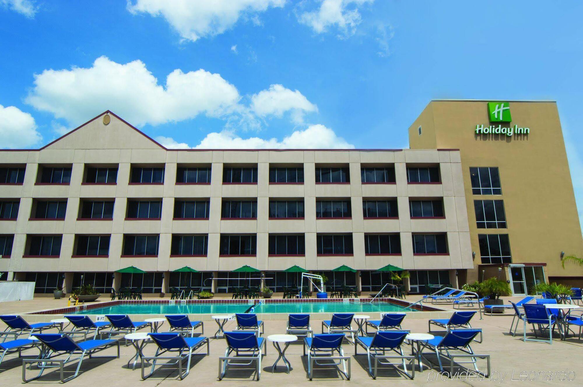 Holiday Inn Gainesville-University Center By Ihg Exterior photo